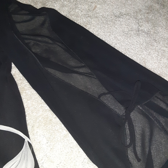 Sheer Top - Picture 2 of 4